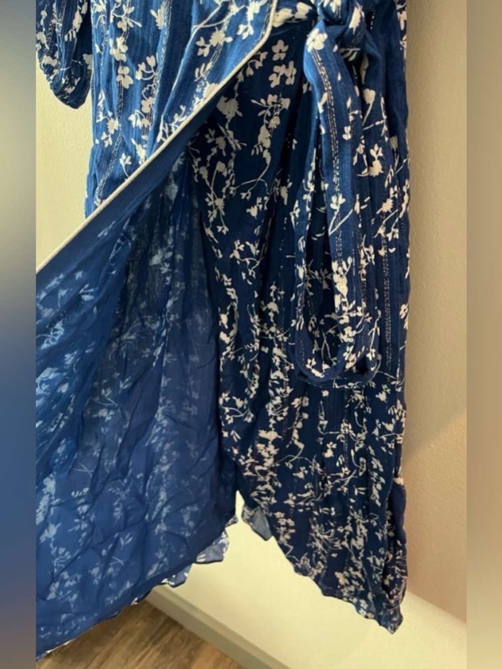 NWOT Ba&sh Folia Wrap Midi Dress - Floral Blue and White - Size 8 sku#27 - Picture 4 of 9
